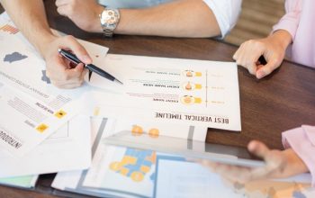 How to Build an Effective Pitch Deck